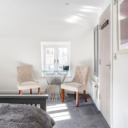 The Secret, Stylish & Spacious En Suite In Blandford Forum, Dorset Exterior photo